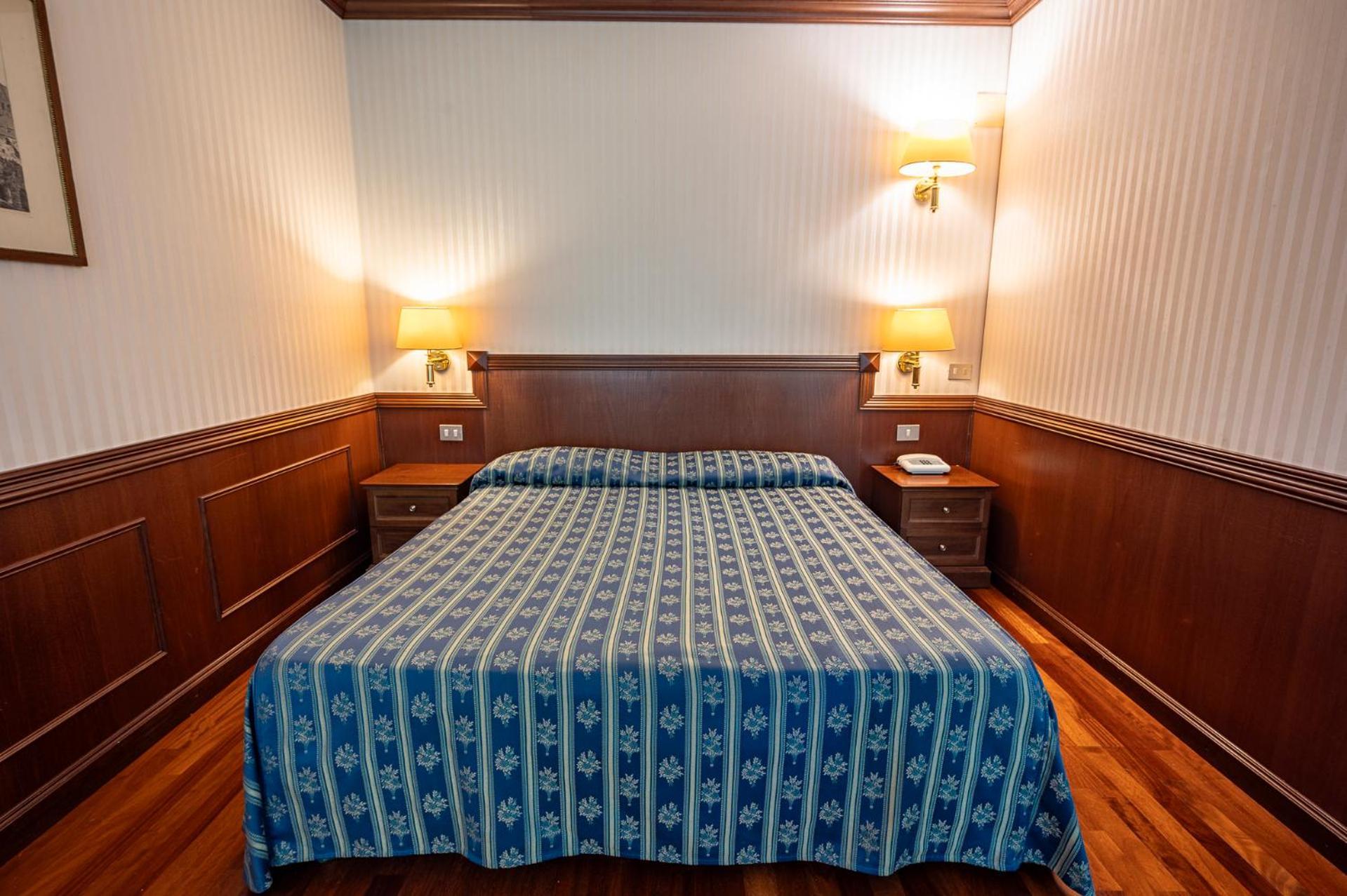 Hotel Corona & Spa 佩斯卡塞罗利 外观 照片